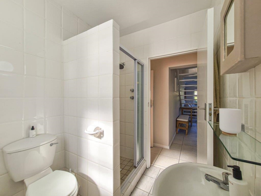 To Let 2 Bedroom Property for Rent in Beach Estate Western Cape